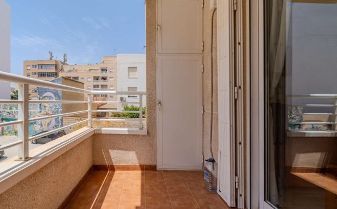 Resale - Apartment -
Torrevieja - Costa Blanca