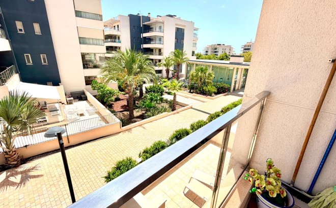 Resale - Apartment -
Orihuela Costa - Costa Blanca