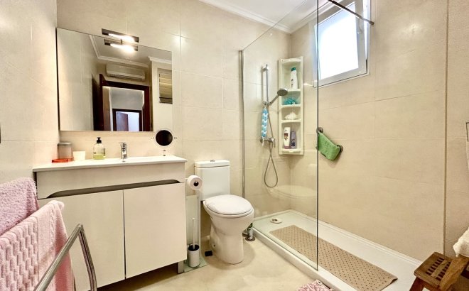 Resale - Apartment -
Punta Prima - Costa Blanca