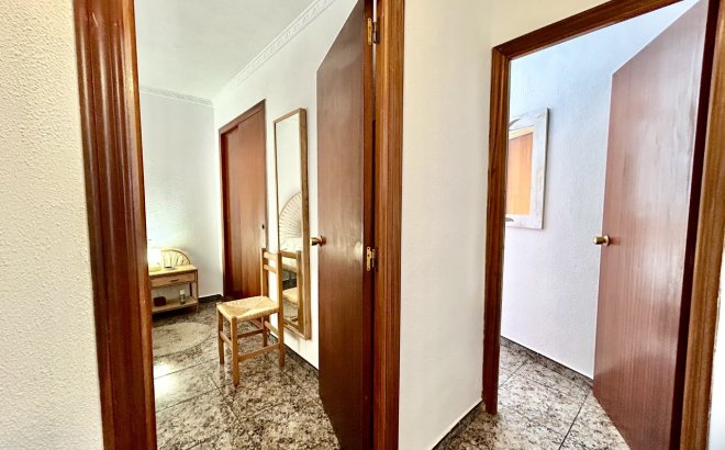 Resale - Apartment -
Punta Prima - Costa Blanca