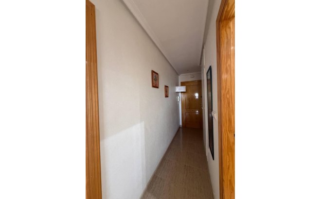 Resale - Apartment -
Orihuela Costa - Campoamor