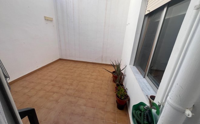 Resale - Apartment -
San Fulgencio - San Fulgencio Pueblo