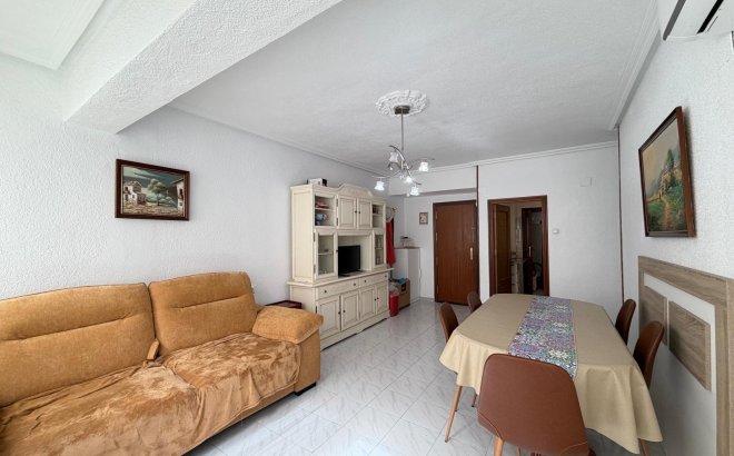 Resale - Apartment -
Torrevieja - Estacion De Autobuses