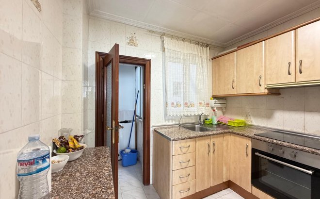 Resale - Apartment -
Torrevieja - Estacion De Autobuses