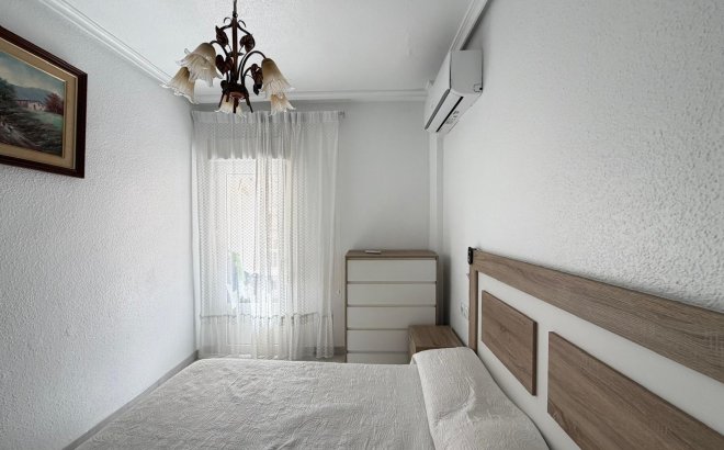 Resale - Apartment -
Torrevieja - Estacion De Autobuses