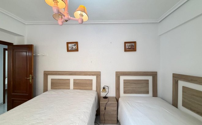 Resale - Apartment -
Torrevieja - Estacion De Autobuses