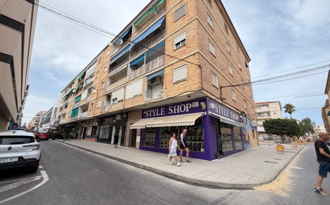 Resale - Apartment -
Torrevieja - Estacion De Autobuses