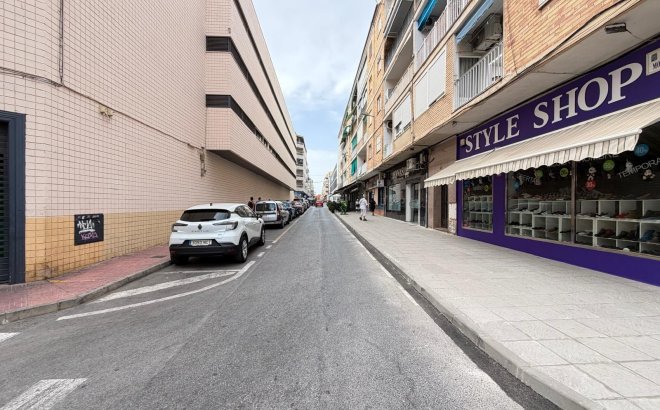 Resale - Apartment -
Torrevieja - Estacion De Autobuses