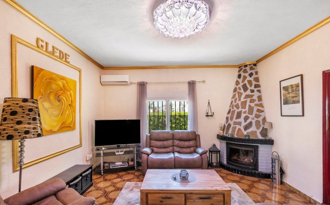 Resale - Villa -
Ciudad Quesada - Costa Blanca
