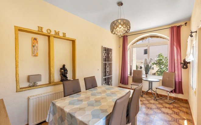 Resale - Villa -
Ciudad Quesada - Costa Blanca
