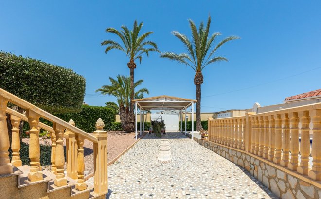 Resale - Villa -
Ciudad Quesada - Costa Blanca