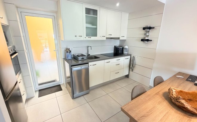 Resale - Apartment -
Torrevieja - Costa Blanca