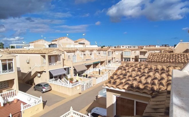 Resale - Villa -
Orihuela Costa - Costa Blanca