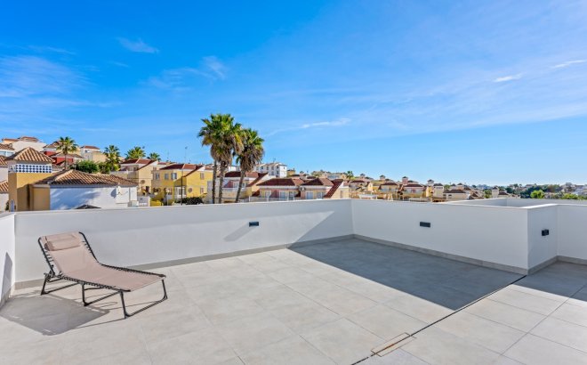 Resale - Villa -
Orihuela Costa - Costa Blanca