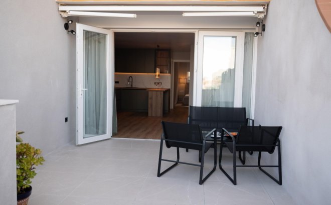 Resale - Bungalow -
Torrevieja - La Veleta