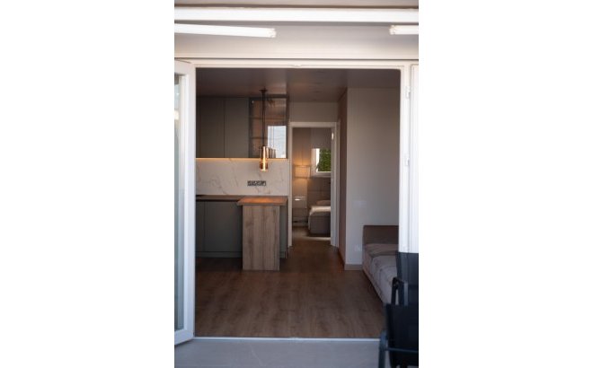 Resale - Bungalow -
Torrevieja - La Veleta