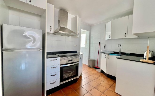 Revente - Appartement -
Rojales