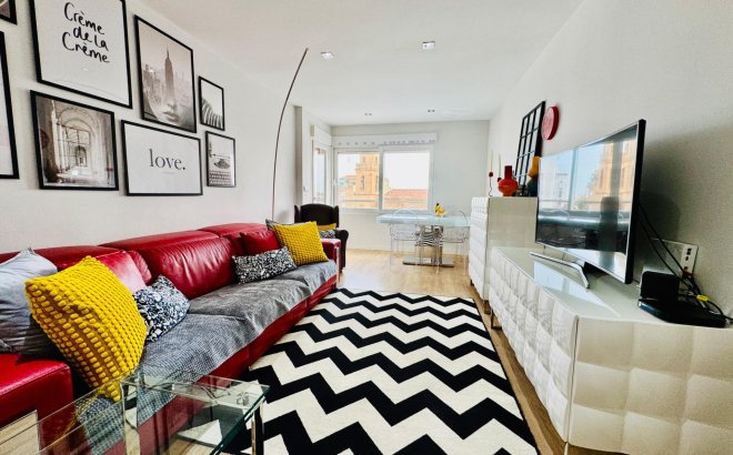 Resale - Apartment -
Pilar de la Horadada - Zona Pueblo