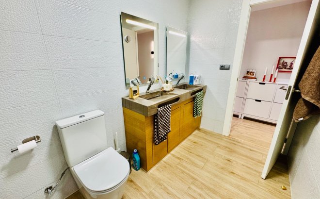 Resale - Apartment -
Pilar de la Horadada - Zona Pueblo