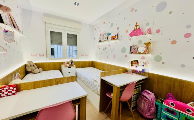 Resale - Apartment -
Pilar de la Horadada - Zona Pueblo