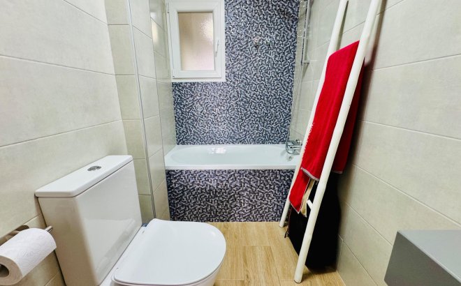 Resale - Apartment -
Pilar de la Horadada - Zona Pueblo