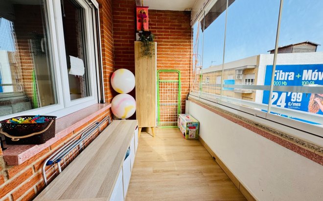 Resale - Apartment -
Pilar de la Horadada - Zona Pueblo