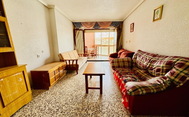 Resale - Apartment -
Torrevieja - Acequion