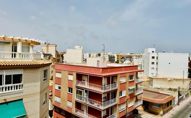 Resale - Apartment -
Torrevieja - Acequion