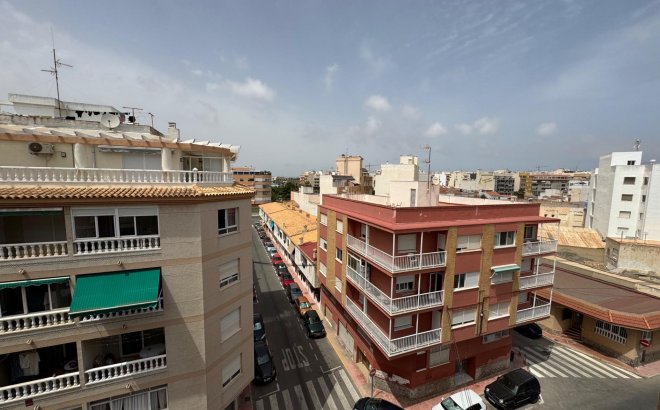 Resale - Apartment -
Torrevieja - Acequion