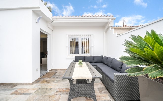 Resale - Bungalow -
Torrevieja - Torreta