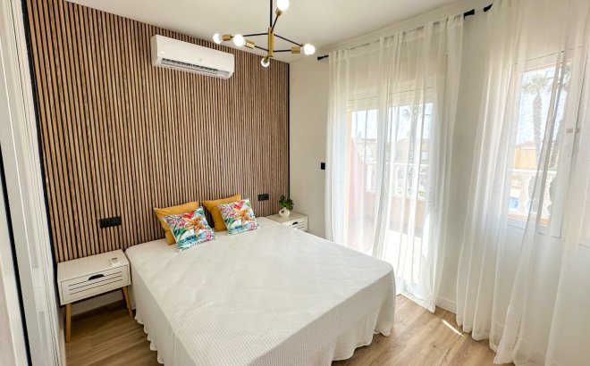 Herverkoop - Town House -
Orihuela Costa - Costa Blanca