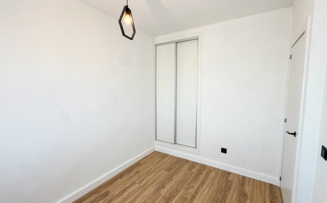 Herverkoop - Town House -
Orihuela Costa - Costa Blanca