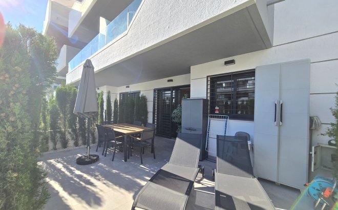 Resale - Apartment -
Orihuela Costa - Costa Blanca