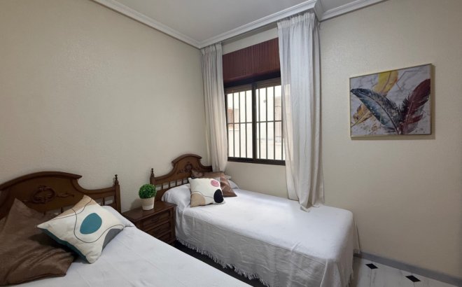 Resale - Apartment -
Torrevieja - Costa Blanca