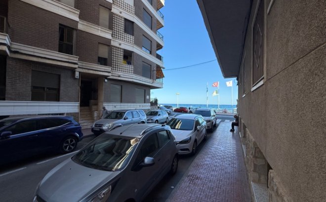 Resale - Apartment -
Torrevieja - Costa Blanca