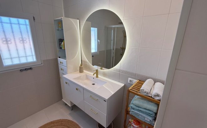 Resale - Villa -
Torrevieja - Costa Blanca