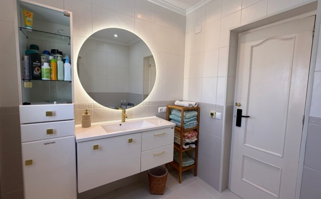 Resale - Villa -
Torrevieja - Costa Blanca
