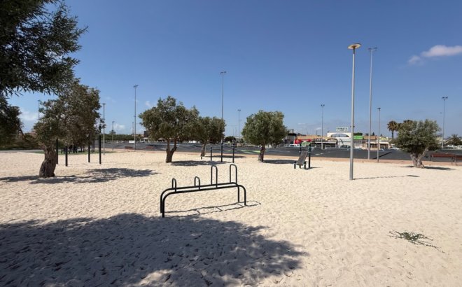 Resale - Villa -
Torrevieja - Costa Blanca