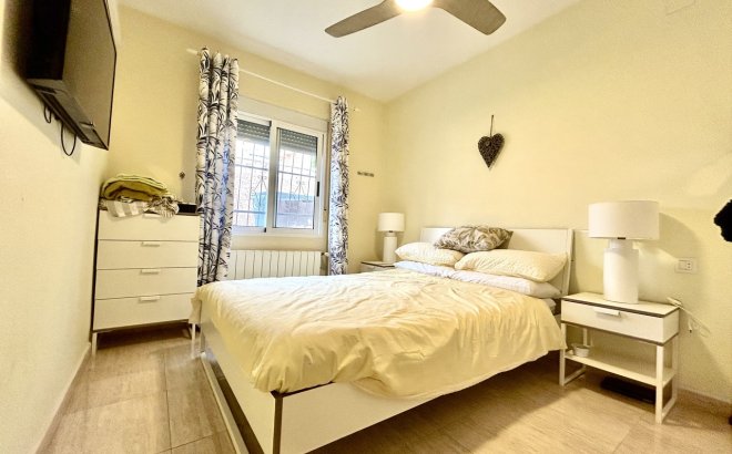 Revente - Bungalow -
Villamartin - Costa Blanca