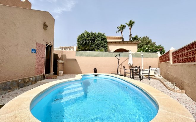Revente - Bungalow -
Villamartin - Costa Blanca