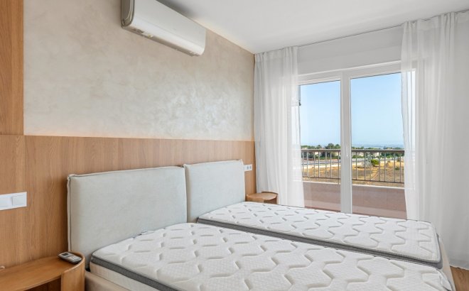 Revente - Appartement -
Orihuela Costa - Costa Blanca