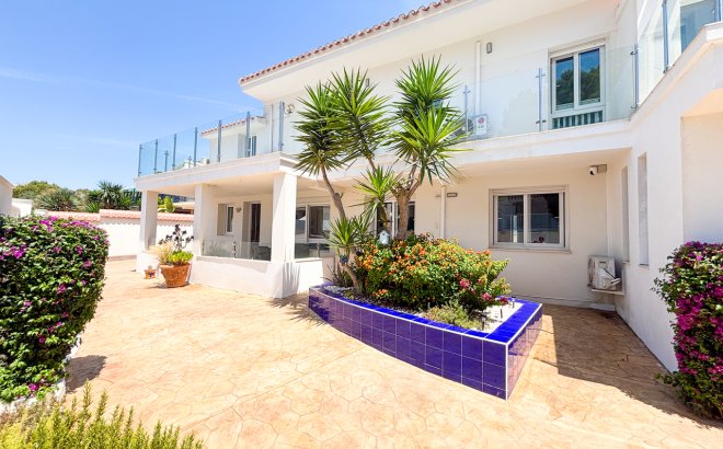 Revente - Villa -
Dehesa de Campoamor - Costa Blanca