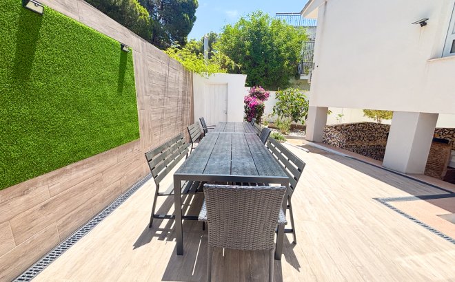 Revente - Villa -
Dehesa de Campoamor - Costa Blanca