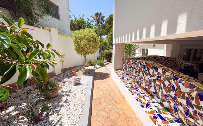 Revente - Villa -
Dehesa de Campoamor - Costa Blanca