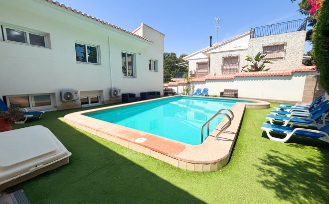 Revente - Villa -
Dehesa de Campoamor - Costa Blanca