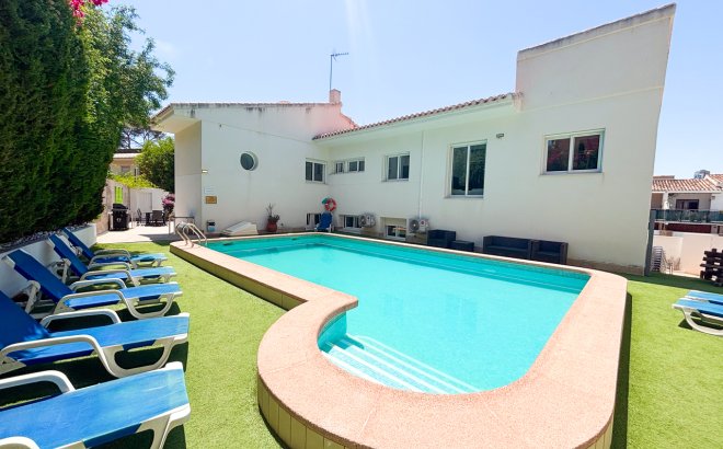 Revente - Villa -
Dehesa de Campoamor - Costa Blanca