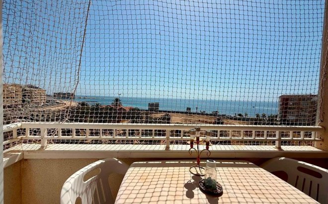 Revente - Appartement -
Torrevieja - Playa del Cura