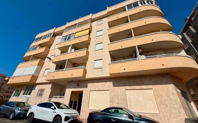 Revente - Appartement -
Torrevieja - Playa del Cura