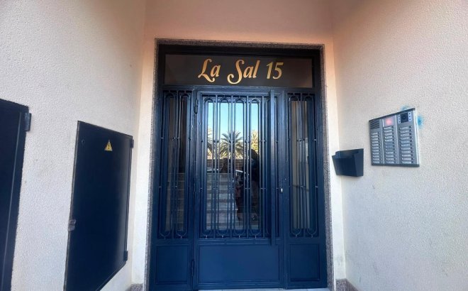 Revente - Appartement -
Torrevieja - Playa del Cura