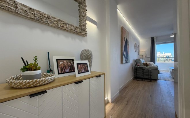 Revente - Appartement -
Torrevieja - Punta Prima